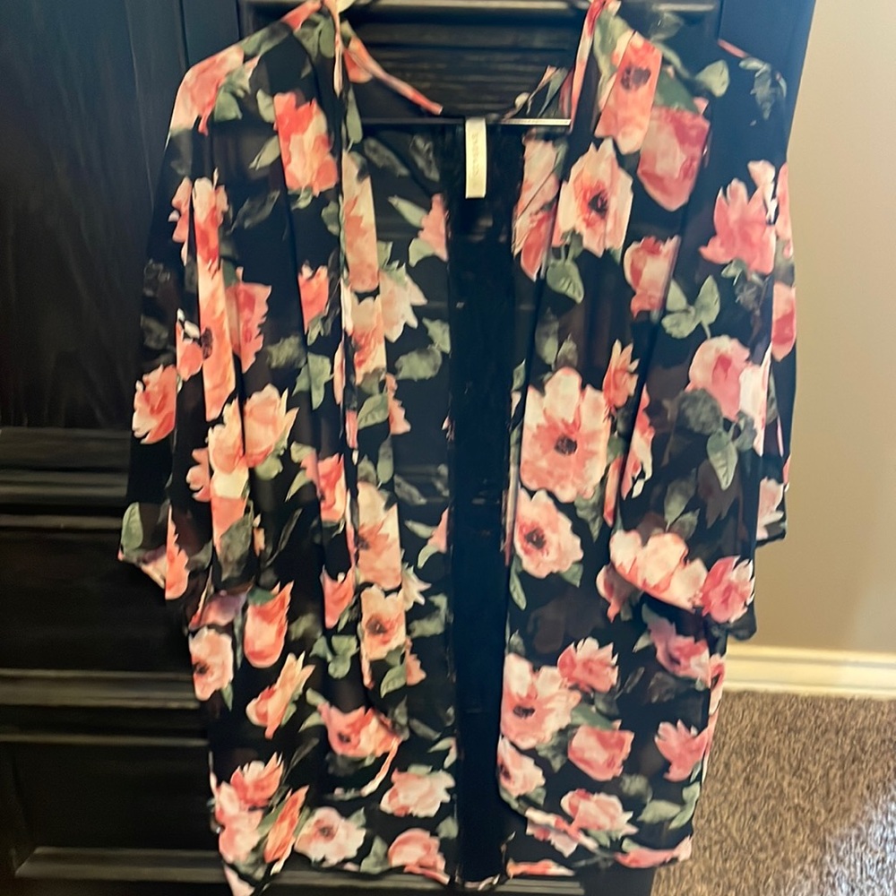 Fun, Flowy cardigan